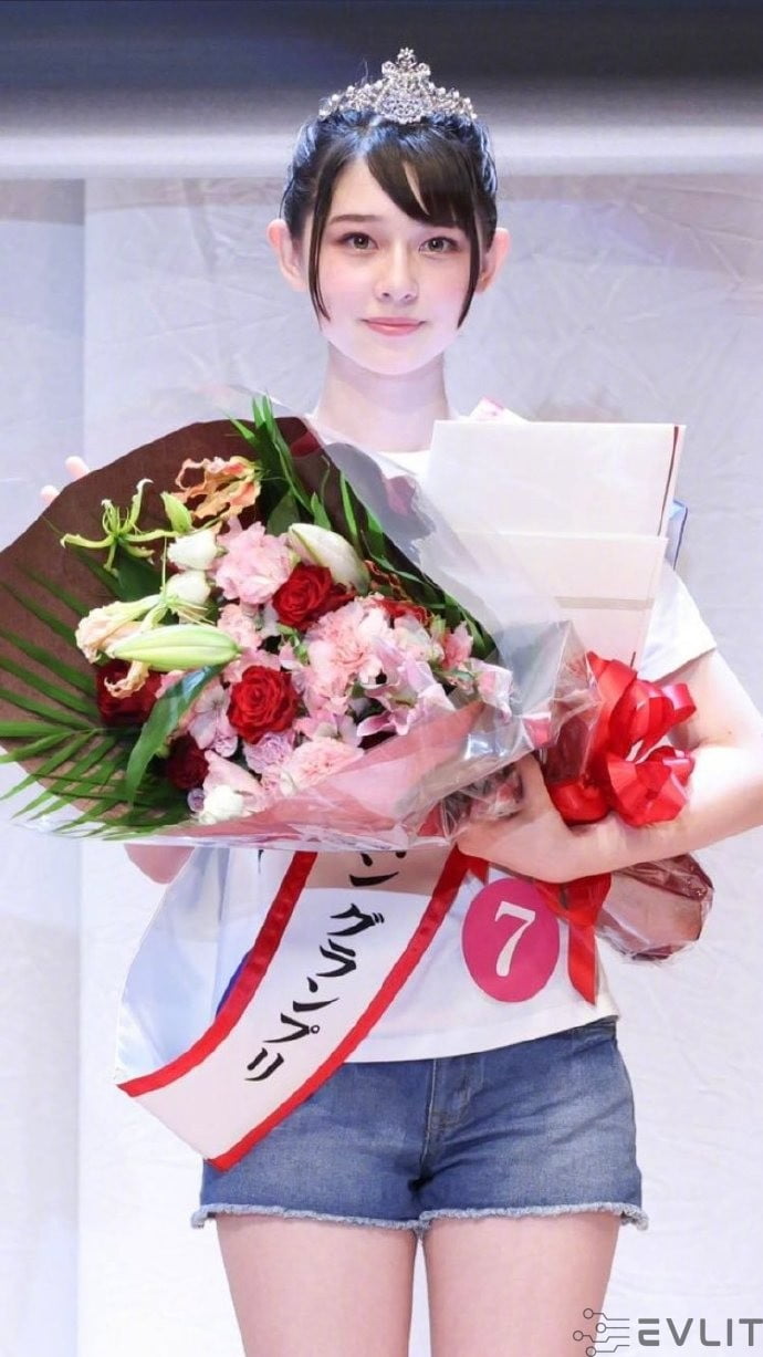 2021年的日本美少女大赛冠军，被称为千年一遇神似桥本环奈的美少女 - EVLIT